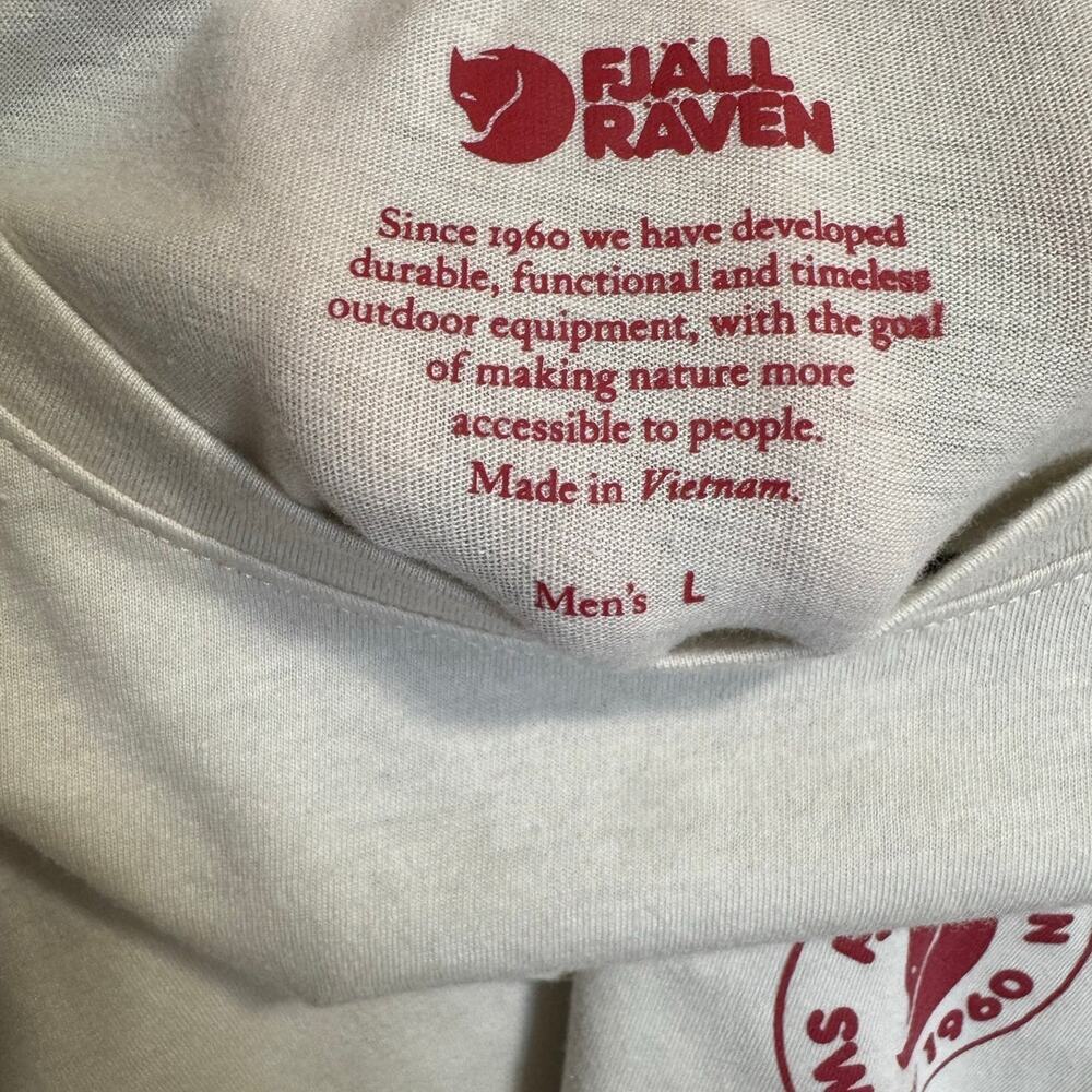 Fjallraven Men's 1960 Logo Graphic T Shirt Cream Red Size Large - Picture 5 of 9